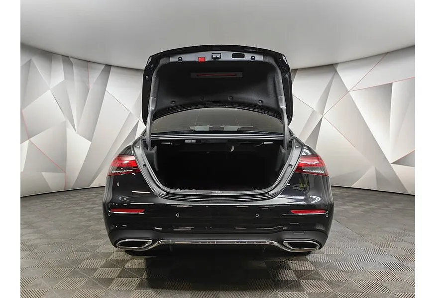 Mercedes-Benz E-Класс E 200 4MATIC 9G-TRONIC (197 л.с.) Sport (Локальная сборка) Черный в АВИЛОН. Слайд №18