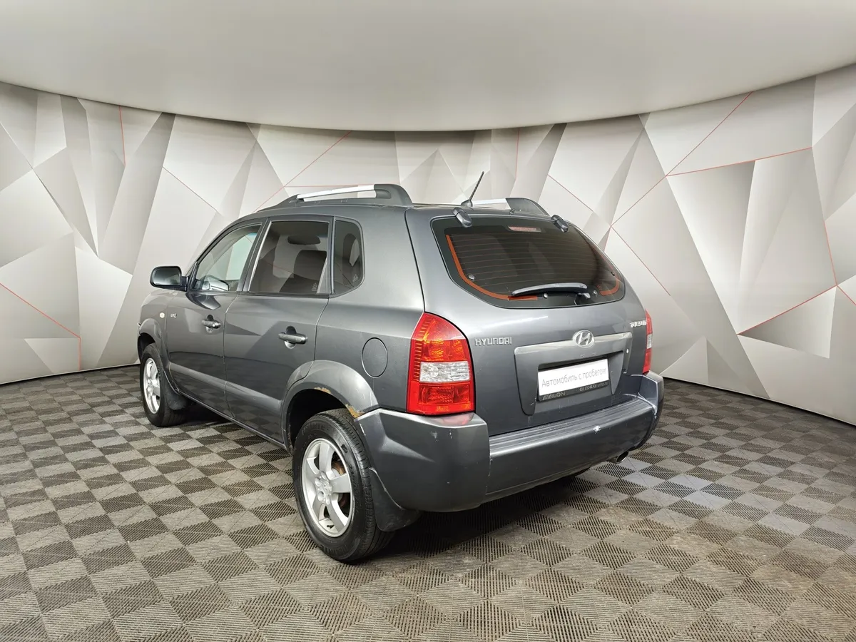 Hyundai Tucson 2.0 AT 4WD (142 л.с.) Серый в АВИЛОН. Слайд №4