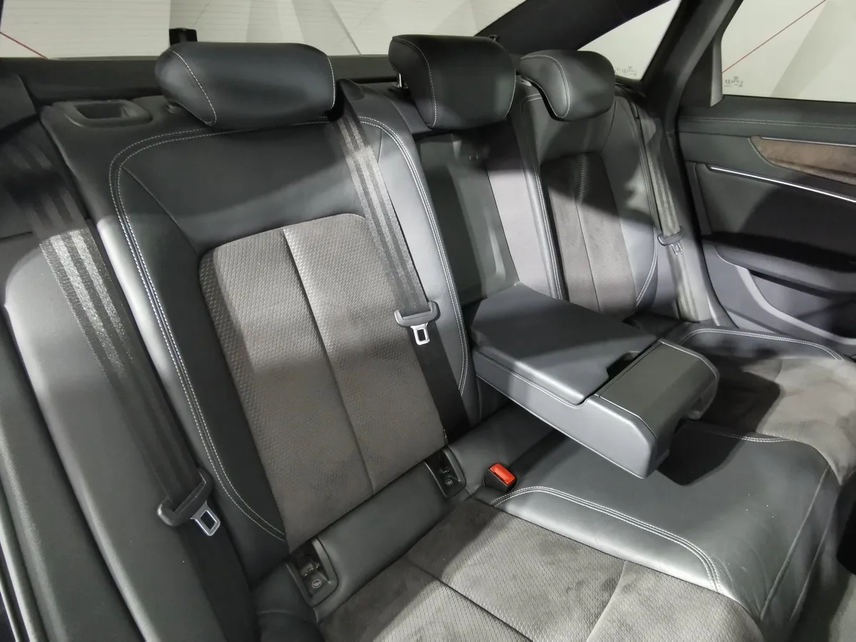 Audi A6 45 TFSI quattro S tronic (245 л.с.) Design Черный в АВИЛОН. Слайд №16