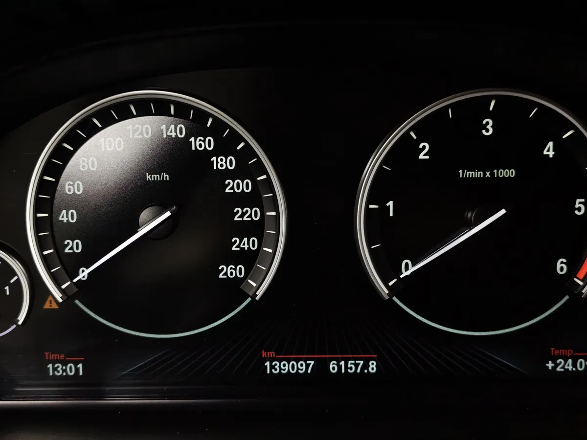 BMW 5 серия 520d Steptronic (190 л.с.) Черный в АВИЛОН. Слайд №13