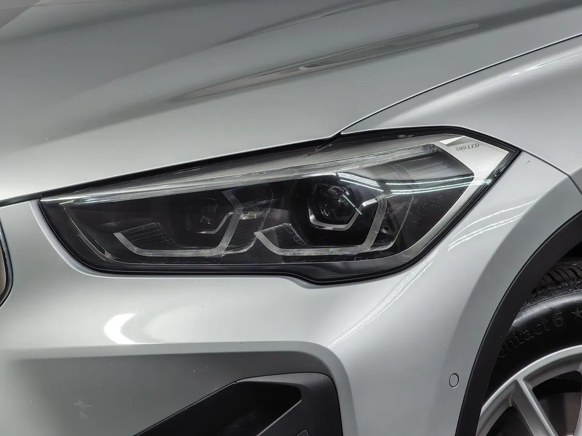 BMW X1 18i sDrive (140 л.с.) SE Серый в АВИЛОН. Слайд №8