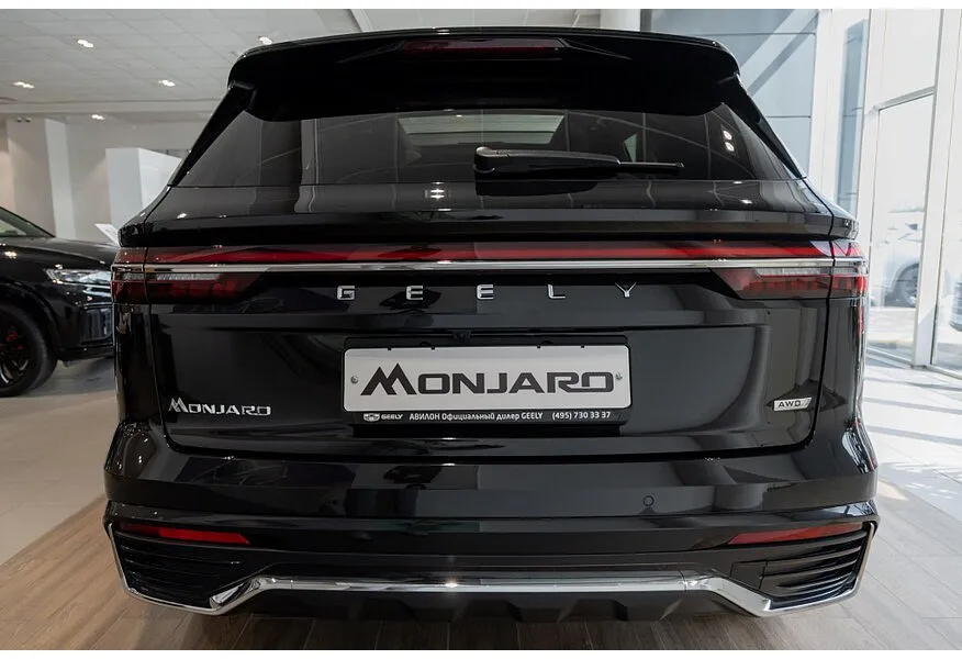 Geely Monjaro 2.0T 8AT 4WD (238 л.с.) Flagship Черный в АВИЛОН. Слайд №4