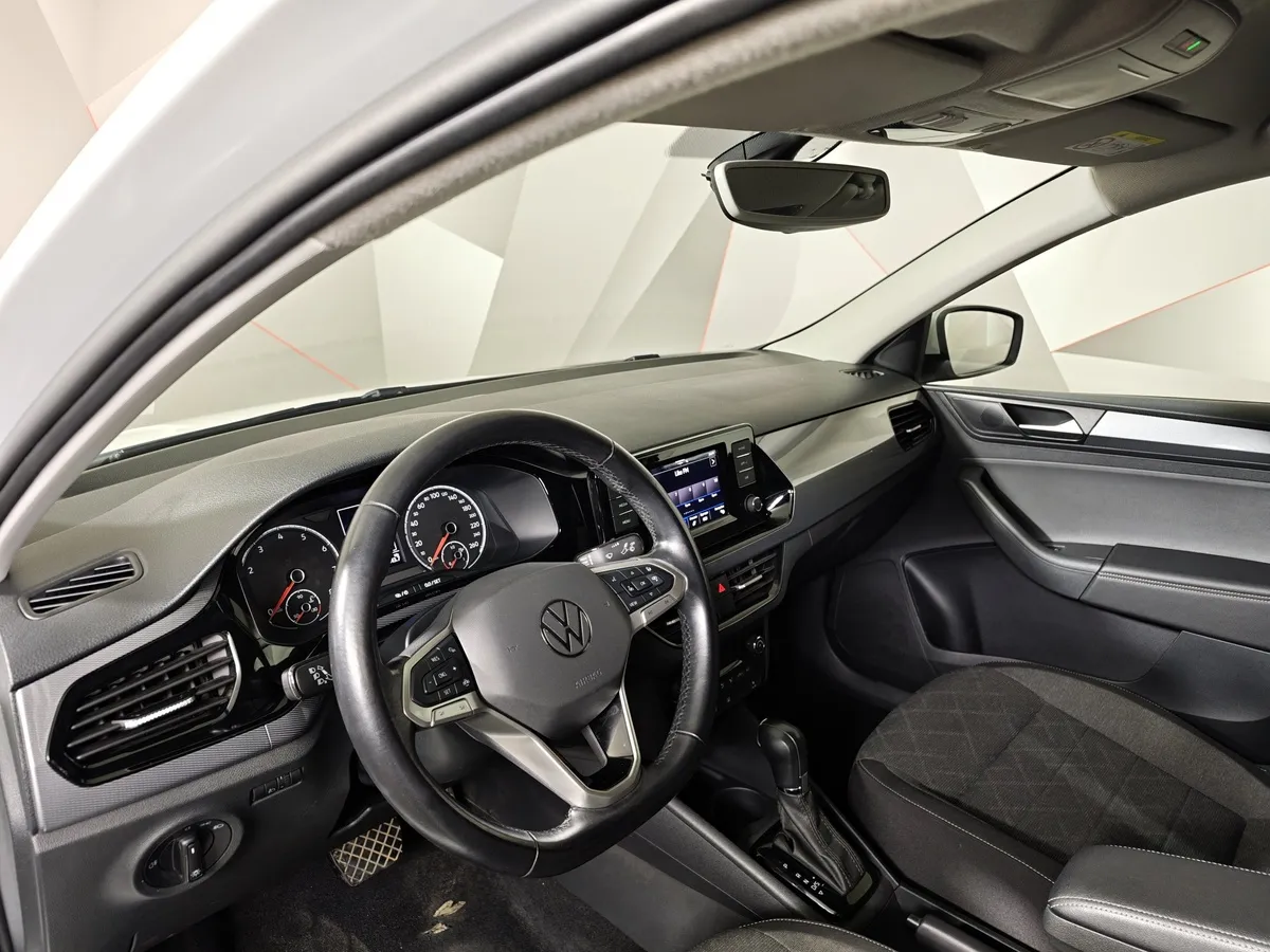 Volkswagen Polo 1.6 MPI AT (110 л.с.) Белый в АВИЛОН. Слайд №19