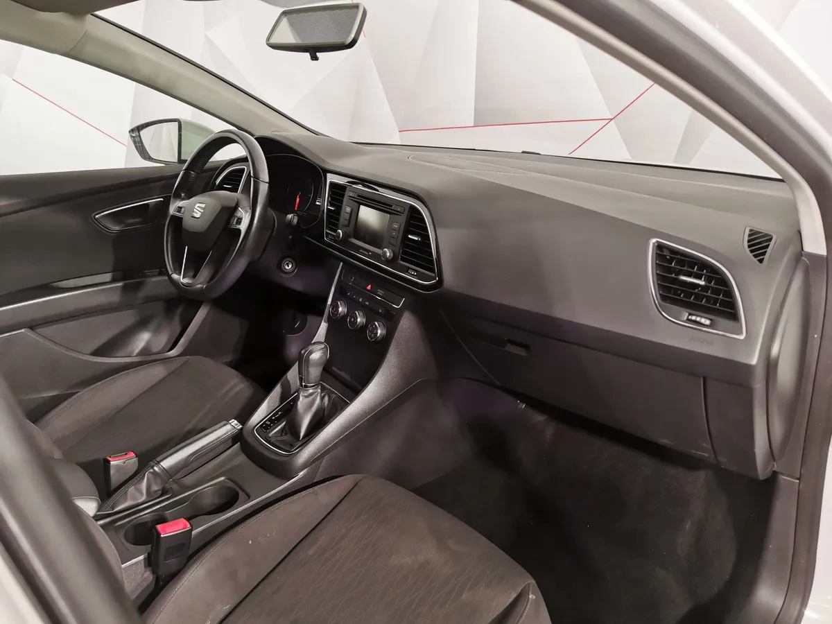 SEAT Leon 1.2 TSI DSG (105 л.с.) Белый в АВИЛОН. Слайд №12