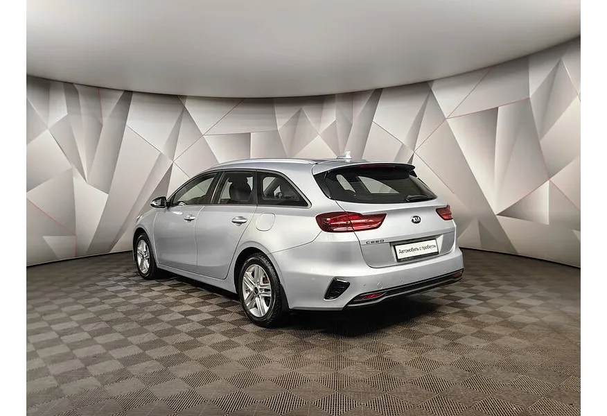 Kia Ceed 1.6 MPI AT (128 л.с.) Prestige Серебристый в АВИЛОН. Слайд №4