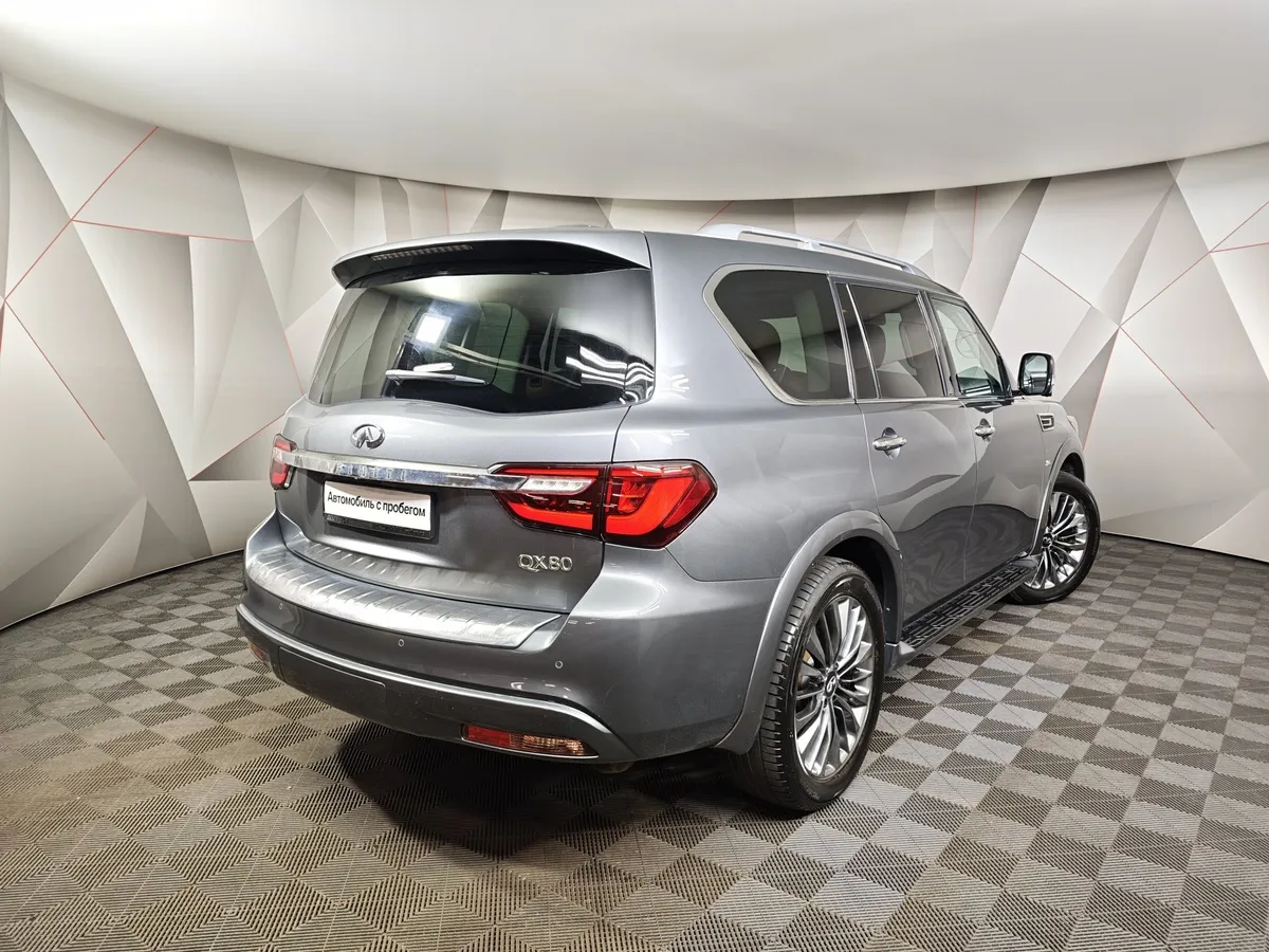 Infiniti QX80 5.6 АТ AWD (405 л.с.) Серый в АВИЛОН. Слайд №2