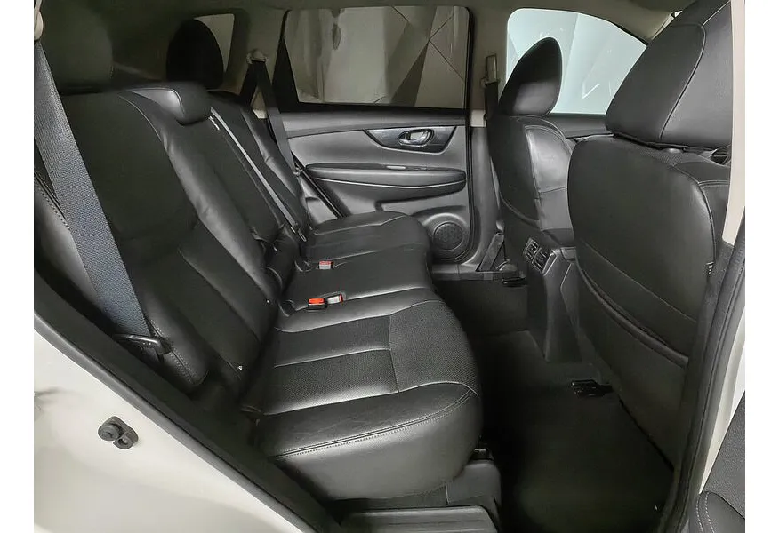 Nissan X-Trail 2.0 CVT AWD (144 л.с.) LE Top Белый в АВИЛОН. Слайд №16