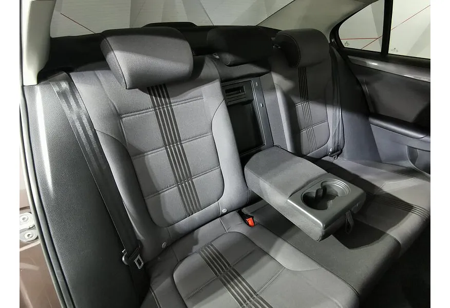 АВИЛОН - Volkswagen Jetta 1.6 MPI AT (110 л.с.) Trendline Коричневый - slide 10