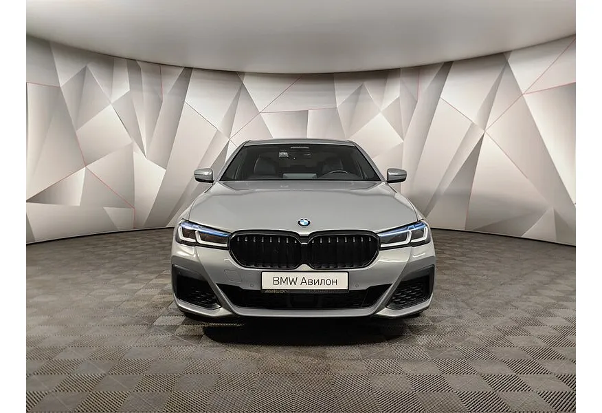 BMW 5 серия 530d xDrive Steptronic (249 л.с.) Base (Локальная сборка) Серый в АВИЛОН. Слайд №3
