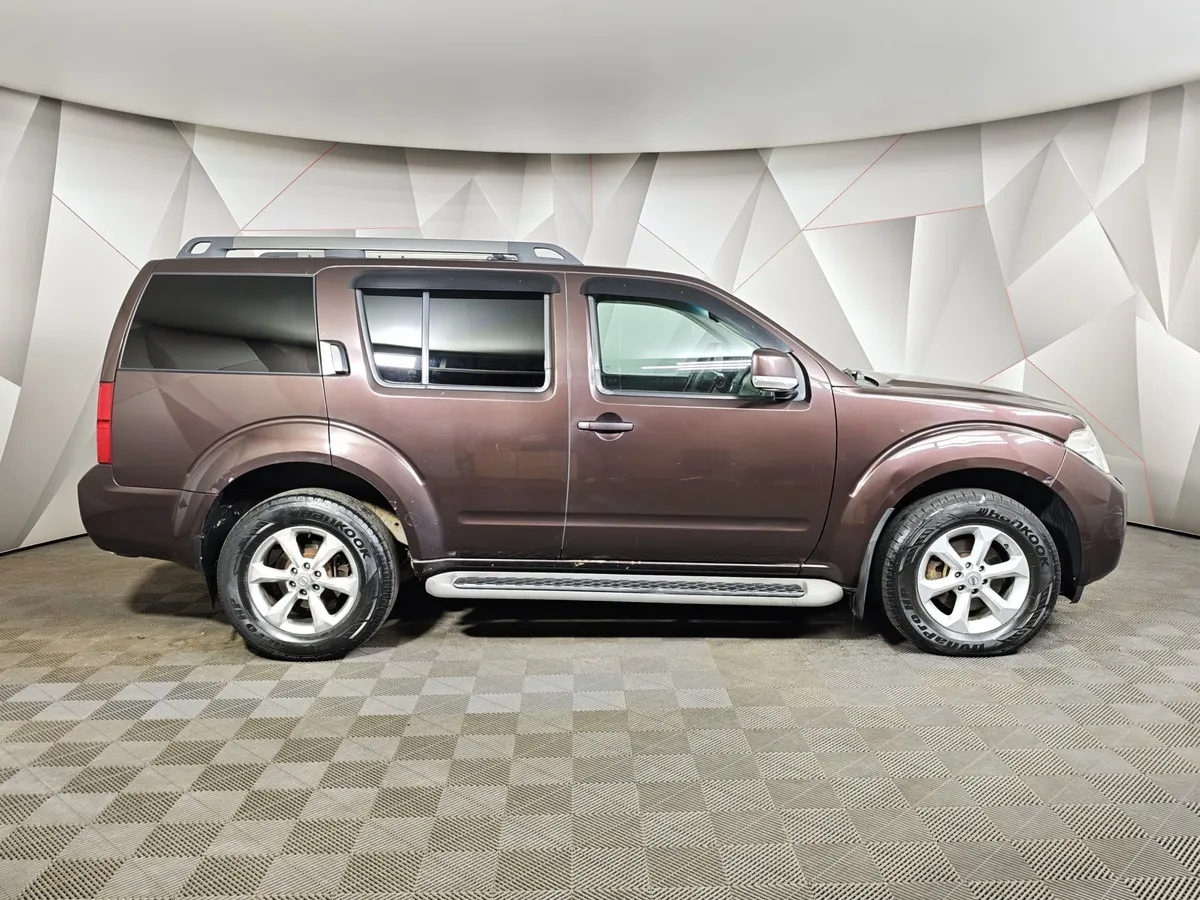 Nissan Pathfinder 2.5 dCi Turbo AT AWD (190 л.с.) Фиолетовый в АВИЛОН. Слайд №6