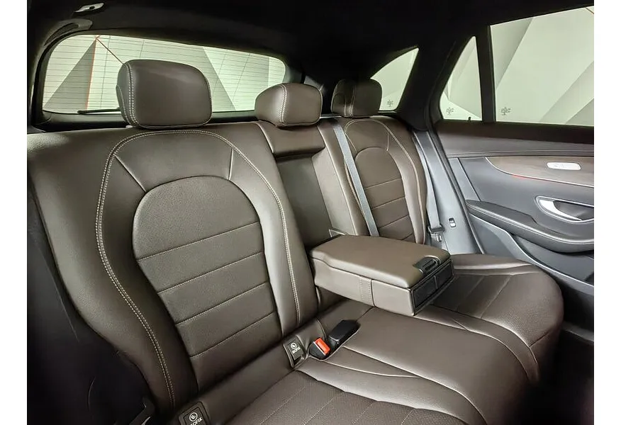 Mercedes-Benz GLC 250 d 9G-TRONIC 4MATIC (204 л.с.) Особая серия Черный в АВИЛОН. Слайд №13