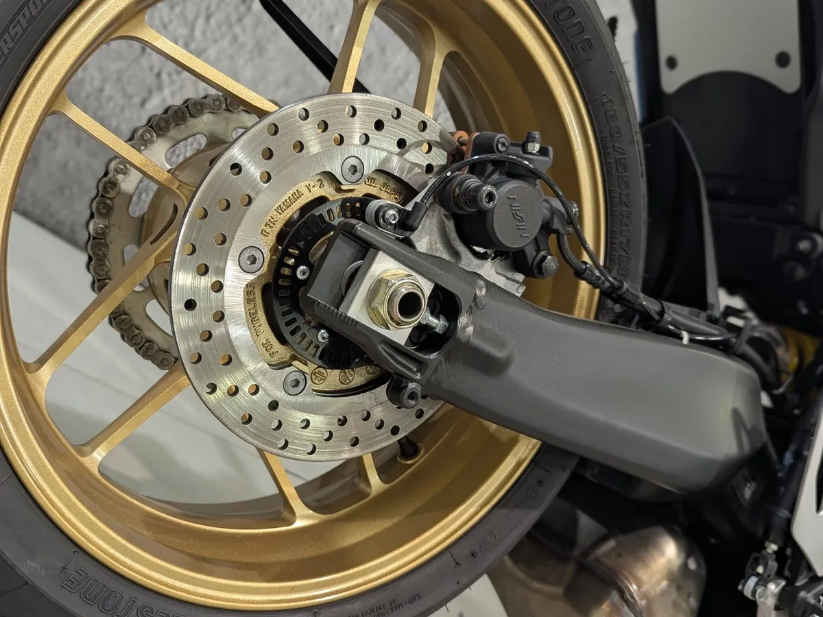 Yamaha XSR900 888 см³ (120 л.с.) (120) 888 Синий в АВИЛОН. Слайд №9