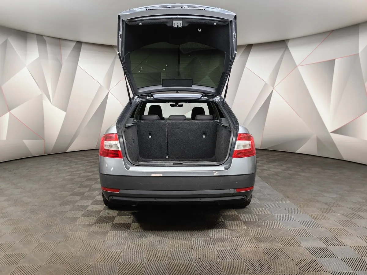 Skoda Octavia 1.8 TSI DSG (180 л.с.) Серый в АВИЛОН. Слайд №12