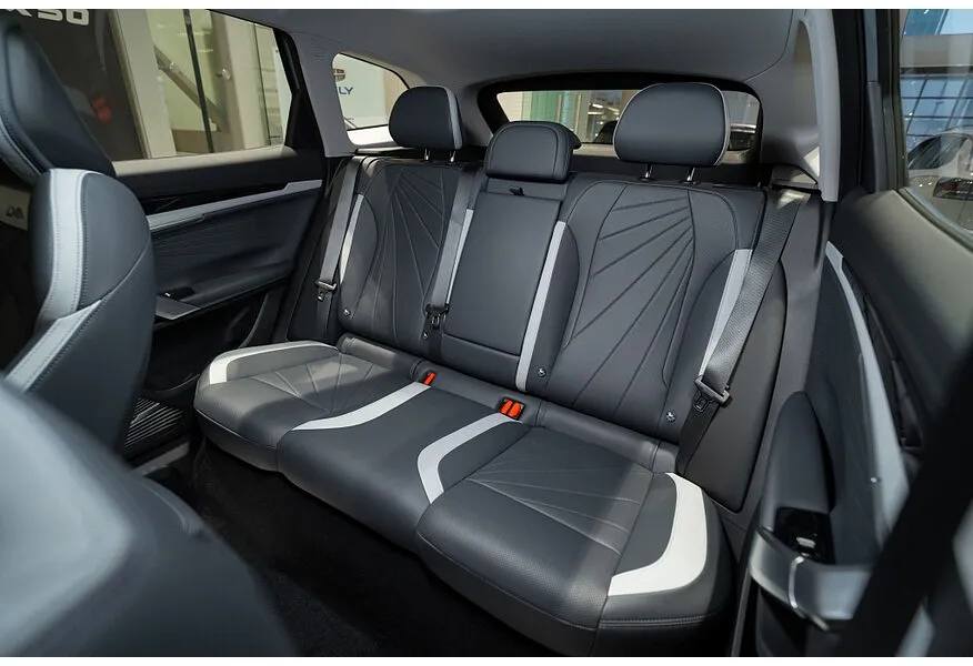 Geely Atlas 2.0T AT 4WD (200 л.с.) Luxury Голубой в АВИЛОН. Слайд №8