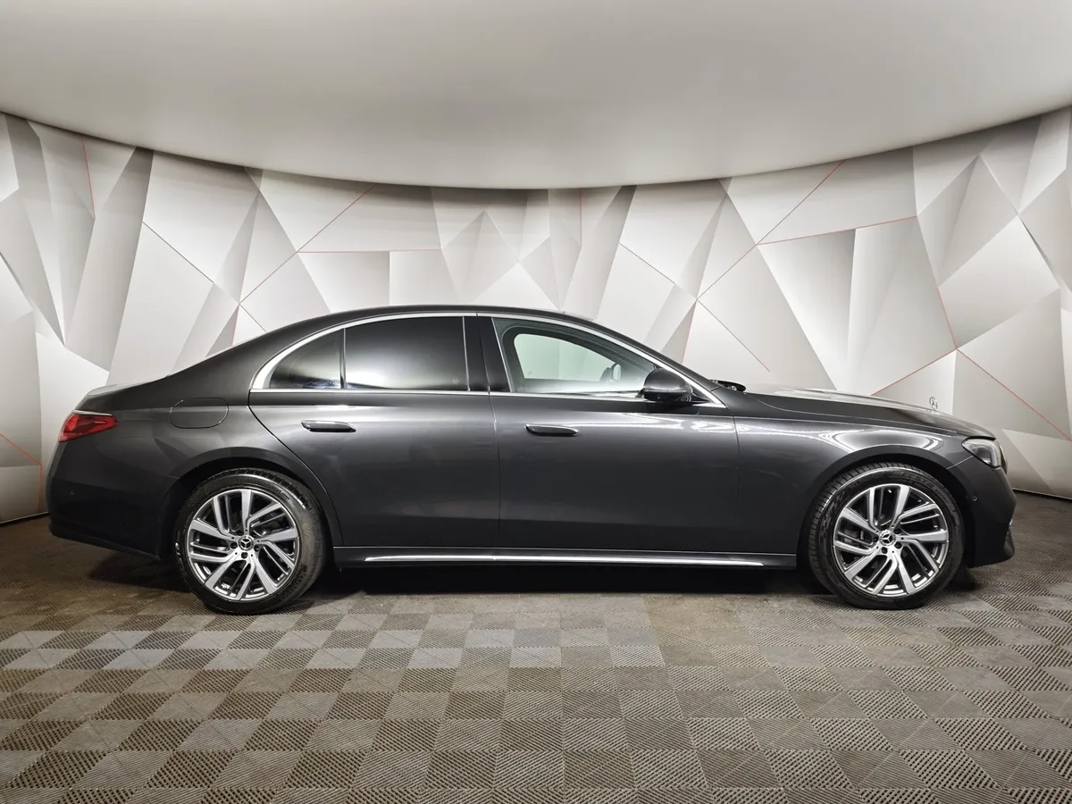 Mercedes-Benz E-Класс E 220 d 4MATIC (197 л.с.) Серый в АВИЛОН. Слайд №6