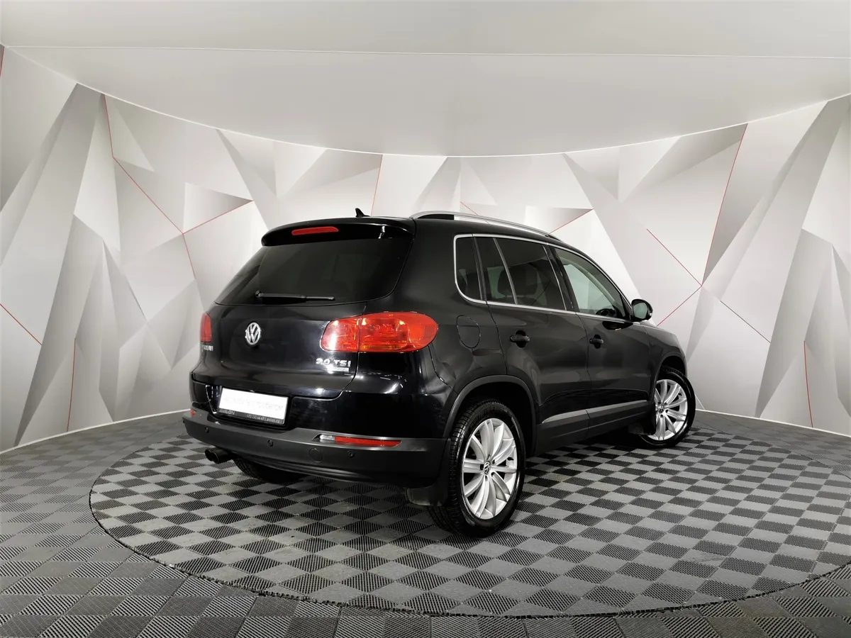 Volkswagen Tiguan 2.0 TSI 4Motion AT (200 л.с.) Sport & Style Черный в АВИЛОН. Слайд №2
