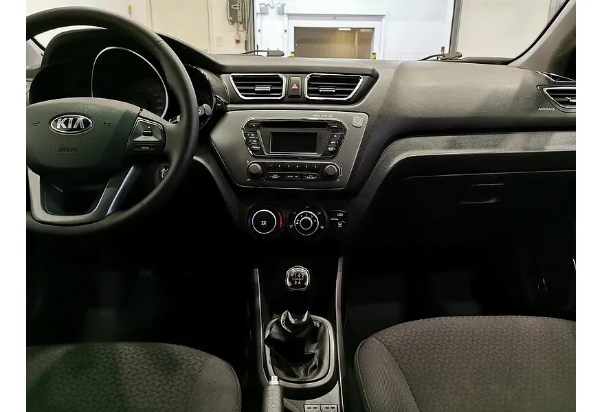 Kia Rio 1.6 AT (123 л.с.) Белый в АВИЛОН. Слайд №12