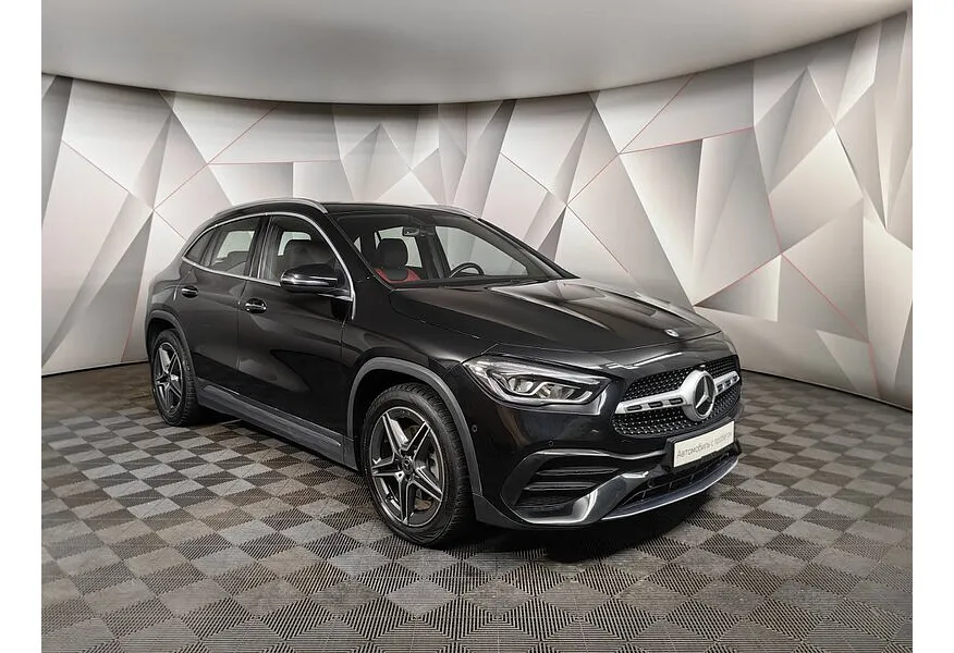 Mercedes-Benz GLA 250 8G-DCT 4MATIC (224 л.с.) Sport Черный в АВИЛОН. Слайд №3