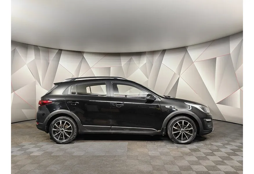 Kia Rio X-Line 1.6 AT (123 л.с.) Черный в АВИЛОН. Слайд №6