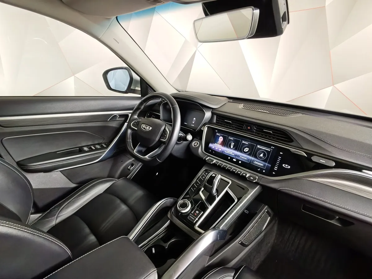 Geely Atlas Pro 1.5T 7DCT AWD (177 л.с.) Flagship+ Серый в АВИЛОН. Слайд №13