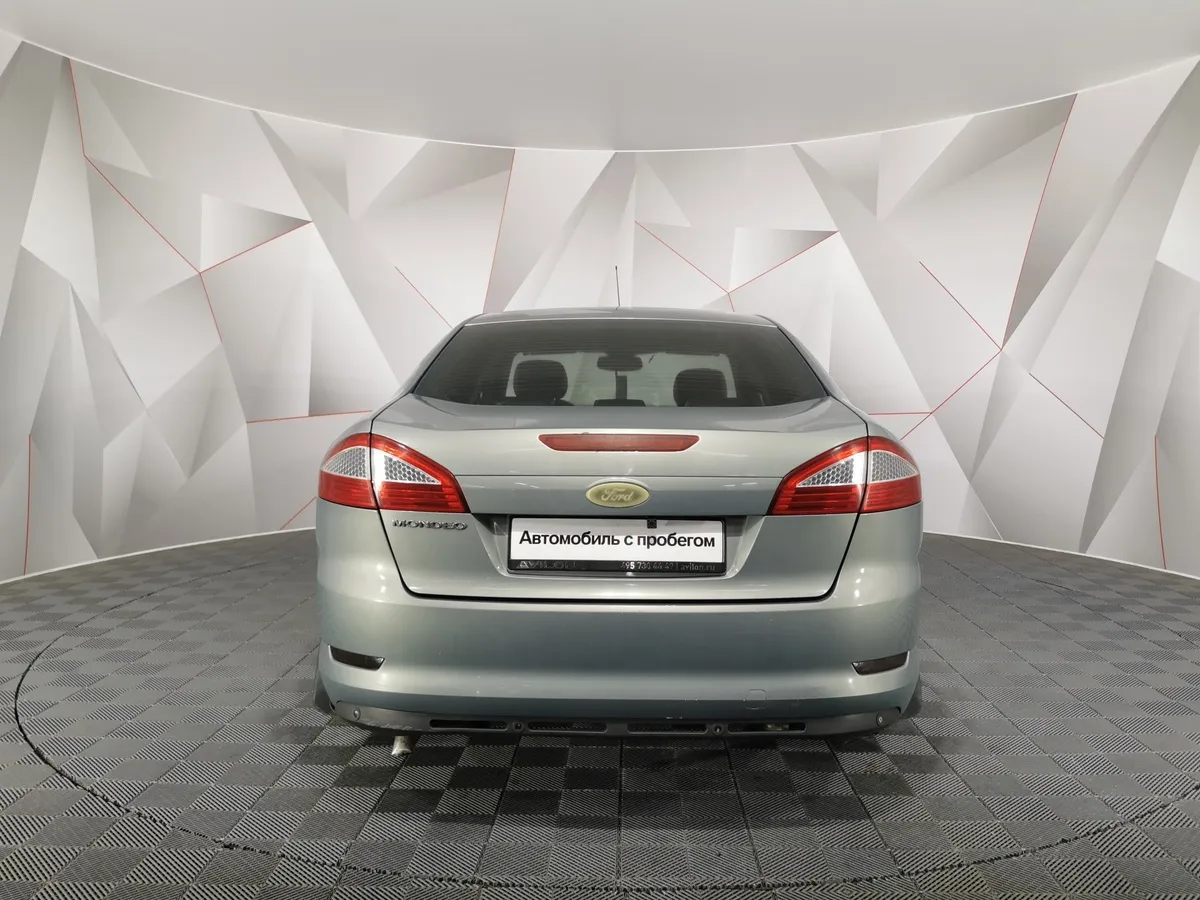 Ford Mondeo 2.0 MT (145 л.с.) Серый в АВИЛОН. Слайд №8