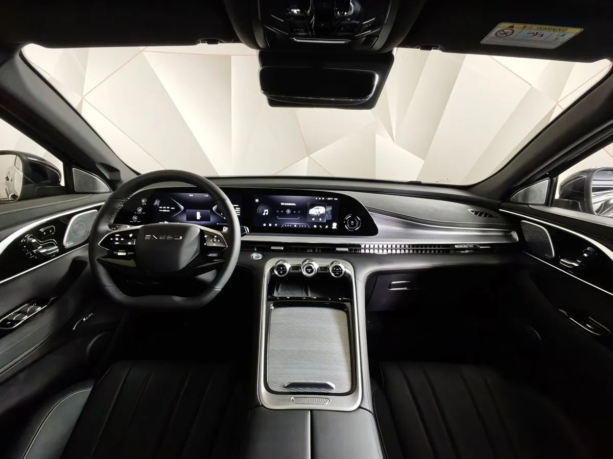 EXEED TXL 1.6 TGDI DCT7 AWD (186 л.с.) Prestige Черный в АВИЛОН. Слайд №13