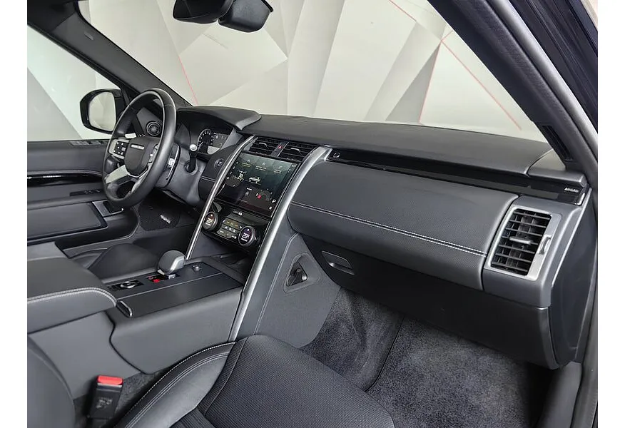Land Rover Discovery 3.0 TDV6 AT 4WD (249 л.с.) R-Dynamic SE Черный в АВИЛОН. Слайд №14