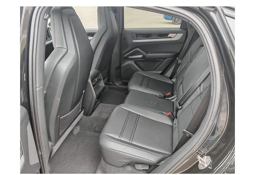 Porsche Cayenne Coupe 3.0 Tiptronic AWD (340 л.с.) Черный в АВИЛОН. Слайд №5