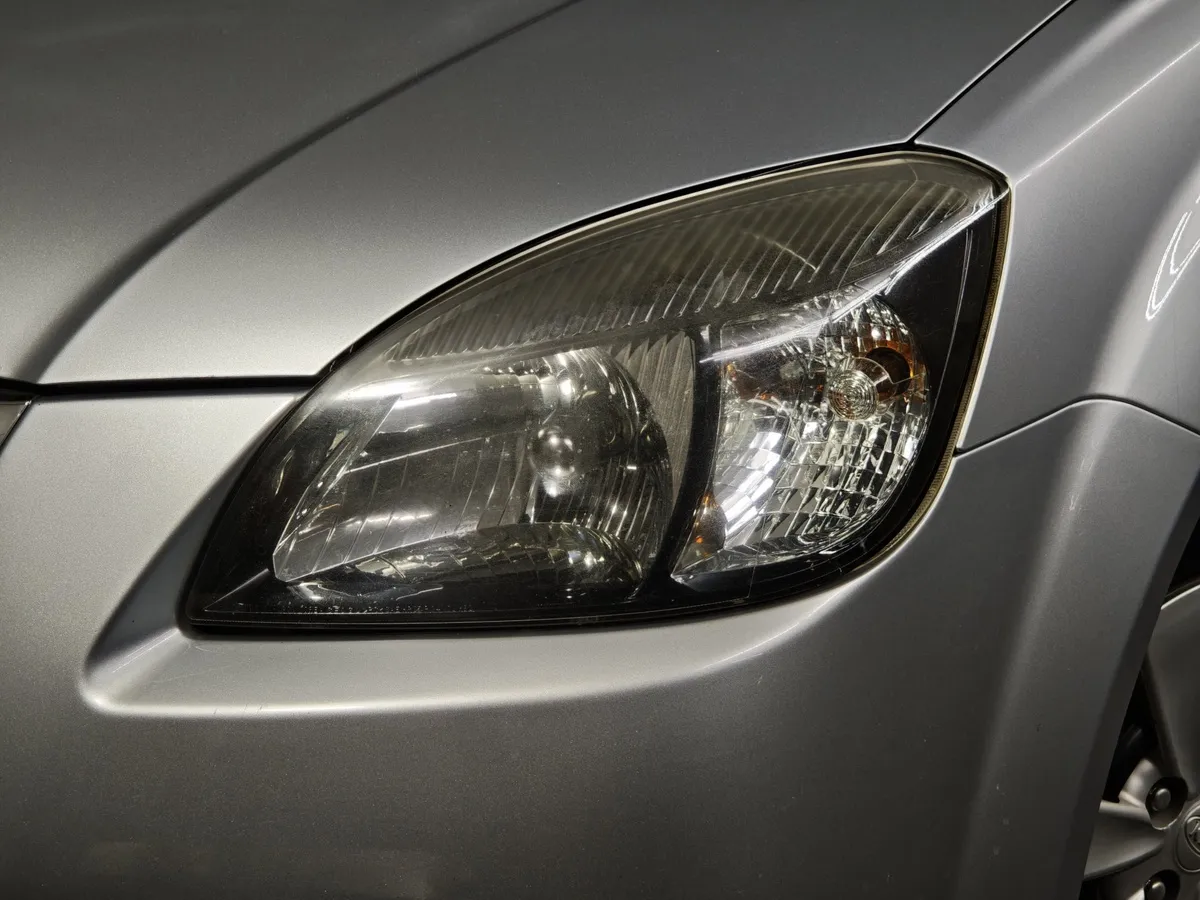Kia Rio 1.4 AT (97 л.с.) Classic Серый в АВИЛОН. Слайд №10