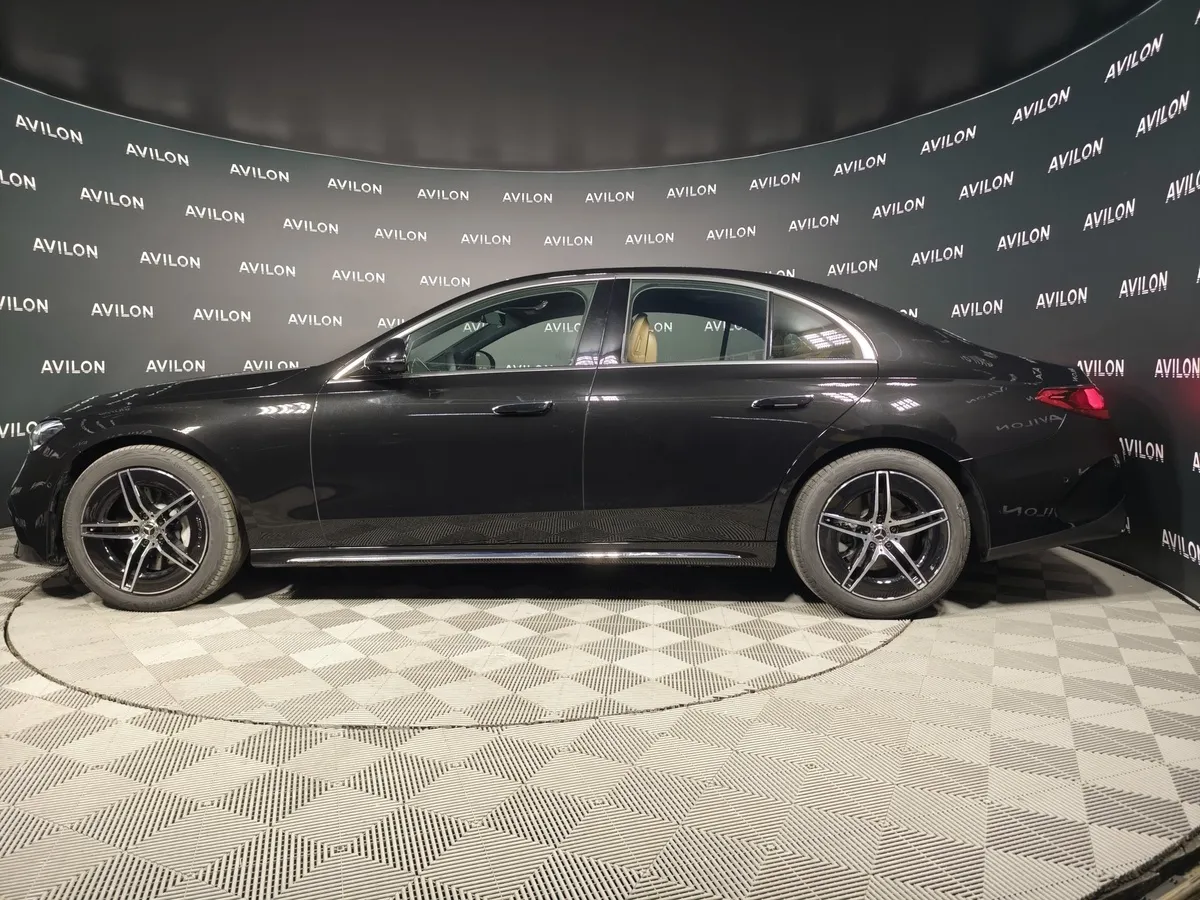 Mercedes-Benz E-Класс E 300 4MATIC (258 л.с.) Черный в АВИЛОН. Слайд №3 Mercedes-Benz E-Класс E 300 4MATIC (258 л.с.) Черный в АВИЛОН. Слайд №3
