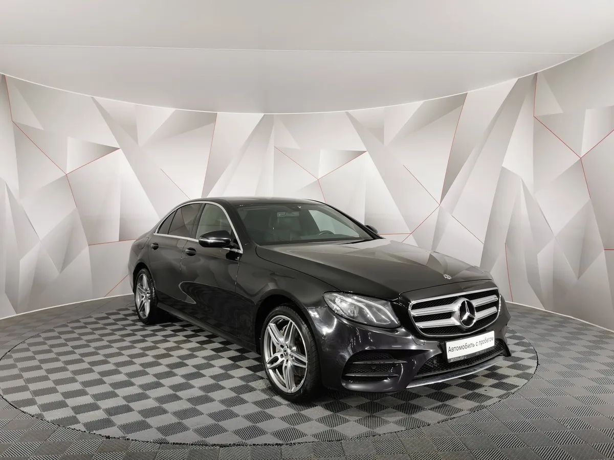 Mercedes-Benz E-Класс E 200 9G-TRONIC (197 л.с.) Черный в АВИЛОН. Слайд №3
