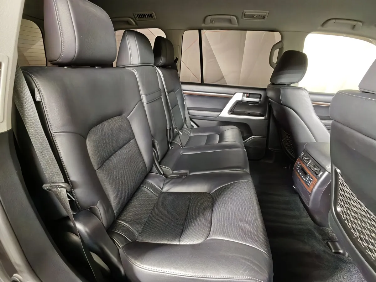 Toyota Land Cruiser 4.5 TD AT (249 л.с.) Серый в АВИЛОН. Слайд №16