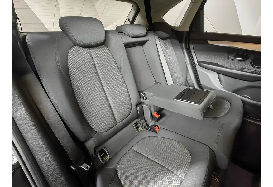 BMW 2 серия Active Tourer 218i AMT (140 л.с.) Advantage Plus Черный в АВИЛОН. Слайд №14