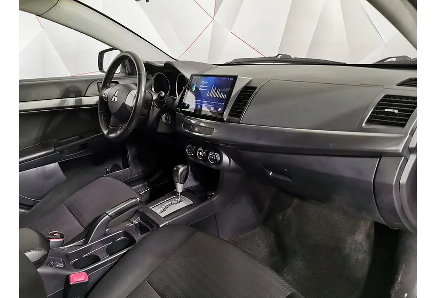 Mitsubishi Lancer 1.6 AT (117 л.с.) Серебристый в АВИЛОН. Слайд №13