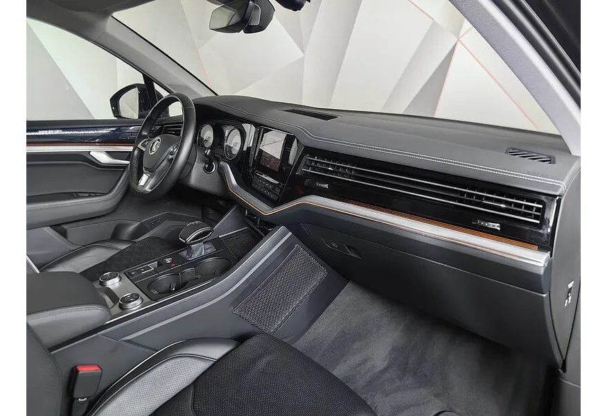 LIVE. Слайд №9