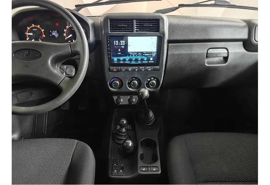 ВАЗ (Lada) 4x4 1.7 MT 8 кл. (Евро-4) (83 л.с.) Белый в АВИЛОН. Слайд №11