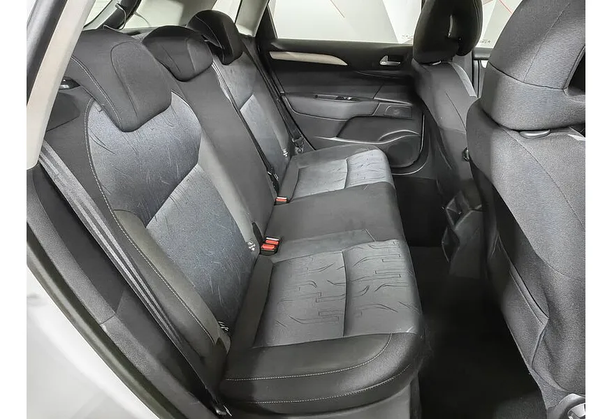 Citroen C4 1.6 VTi AT (120 л.с.) Белый в АВИЛОН. Слайд №16 Citroen C4 1.6 VTi AT (120 л.с.) Белый в АВИЛОН. Слайд №16