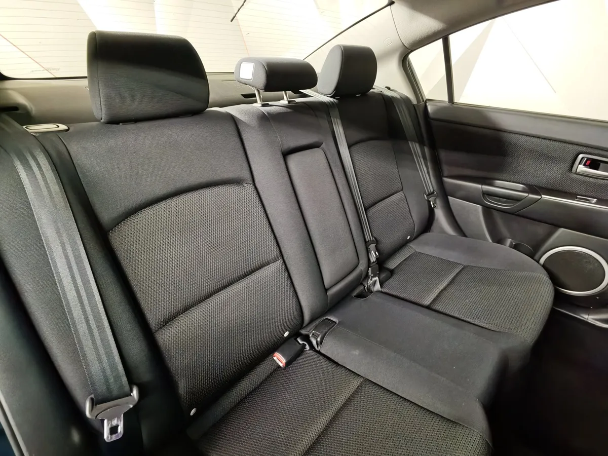 Mazda 3 1.6 AT (105 л.с.) Зеленый в АВИЛОН. Слайд №13