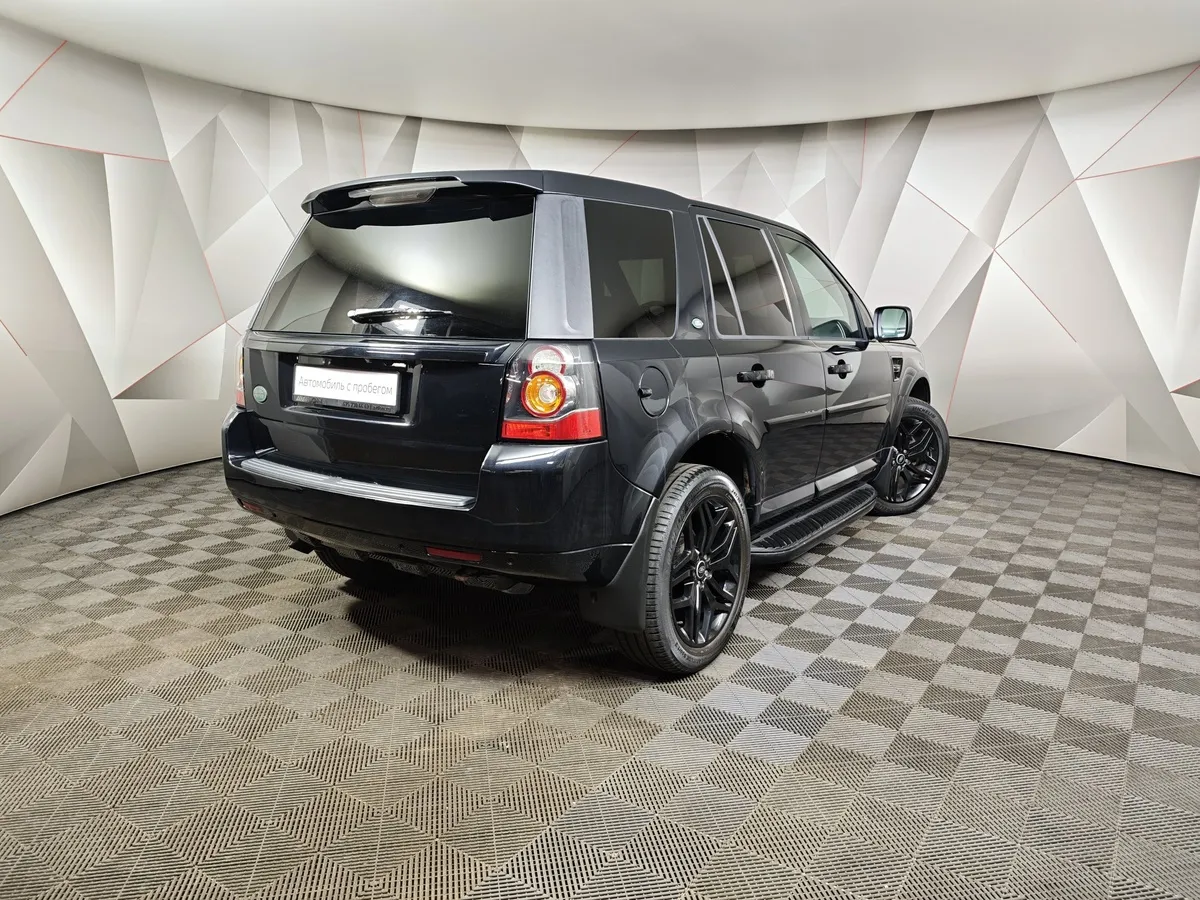 Land Rover Freelander 2.2 SD4 AT 4WD (190 л.с.) HSE Черный в АВИЛОН. Слайд №2