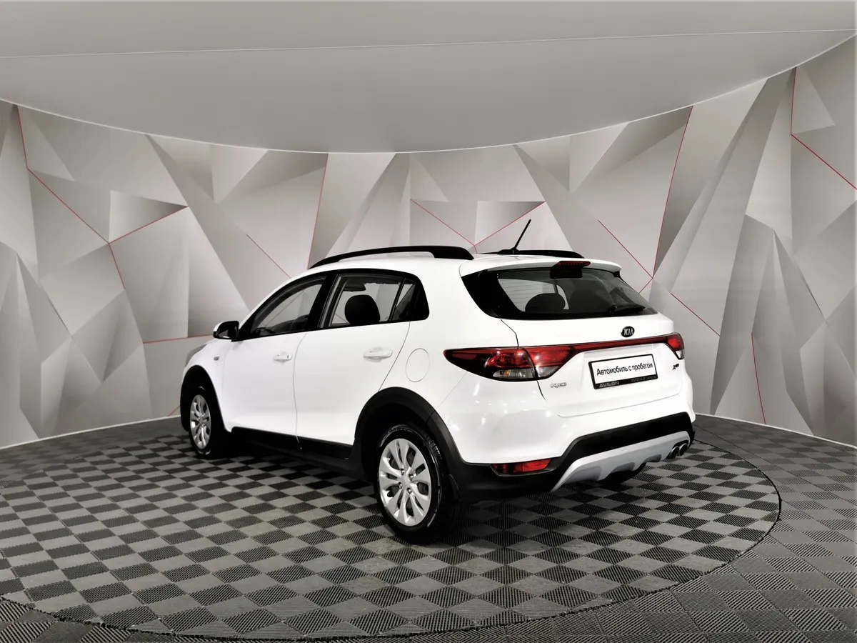Kia Rio X-Line 1.6 AT (123 л.с.) Luxe Белый в АВИЛОН. Слайд №4