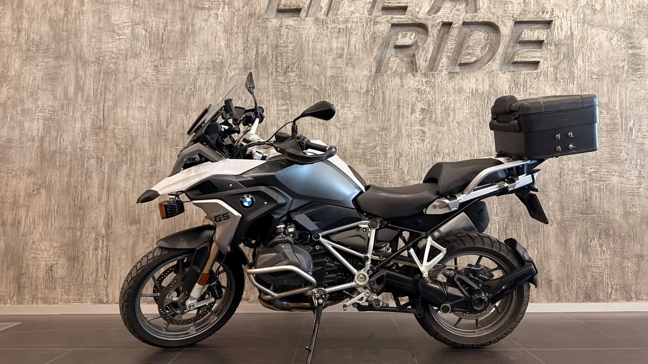 BMW Motorrad R 1250 GS R 1250 GS 1254 см³ (136) 1254 Белый в АВИЛОН. Слайд №2