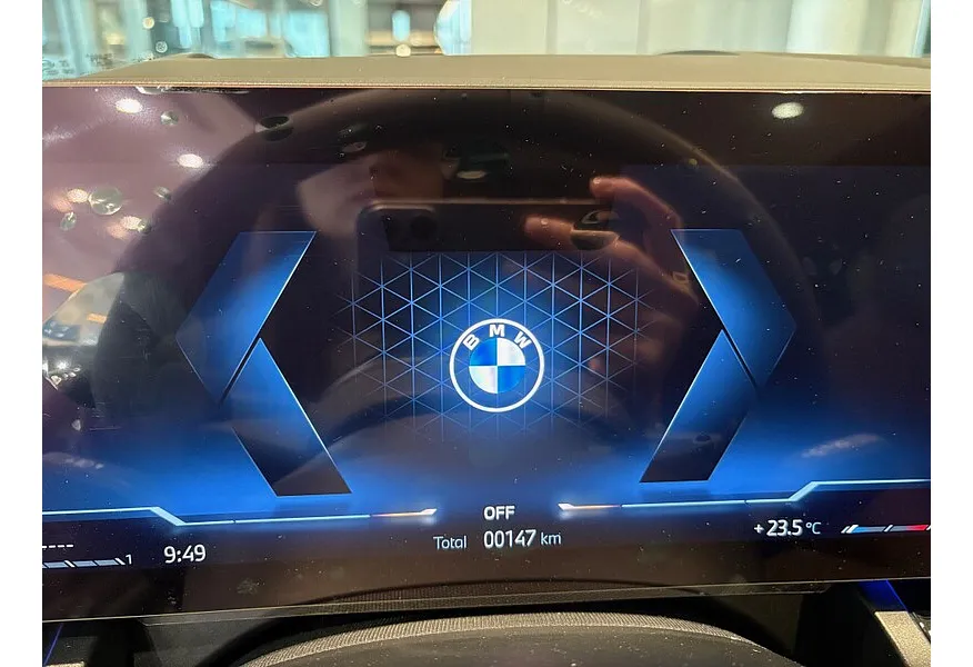 BMW 5 серия 520d xDrive AT (197 л.с.) Черный в АВИЛОН. Слайд №10