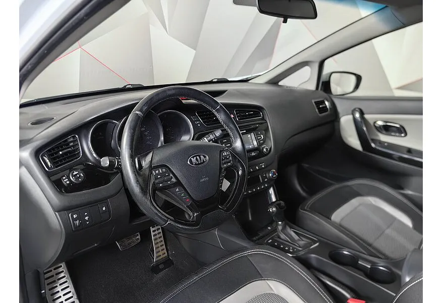 Kia Ceed 1.6 AT (129 л.с.) Белый в АВИЛОН. Слайд №18 Kia Ceed 1.6 AT (129 л.с.) Белый в АВИЛОН. Слайд №18