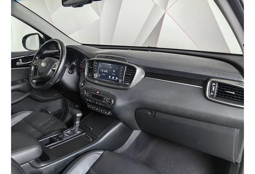 Kia Sorento 2.2 D AT AWD (5 мест) (200 л.с.) Prestige Белый в АВИЛОН. Слайд №13