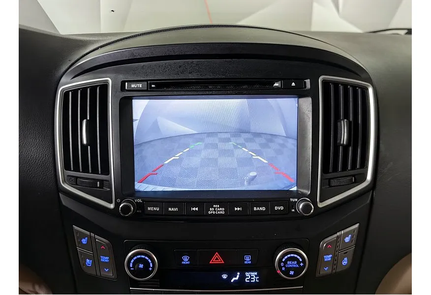 Hyundai Grand Starex 2.5d AT 4WD (145 л.с.) Серый в АВИЛОН. Слайд №21