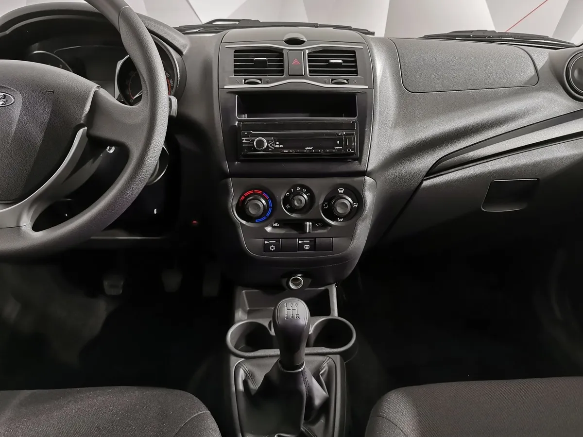 ВАЗ (Lada) Granta 1.6 MT 16кл (98 л.с.) Белый в АВИЛОН. Слайд №15