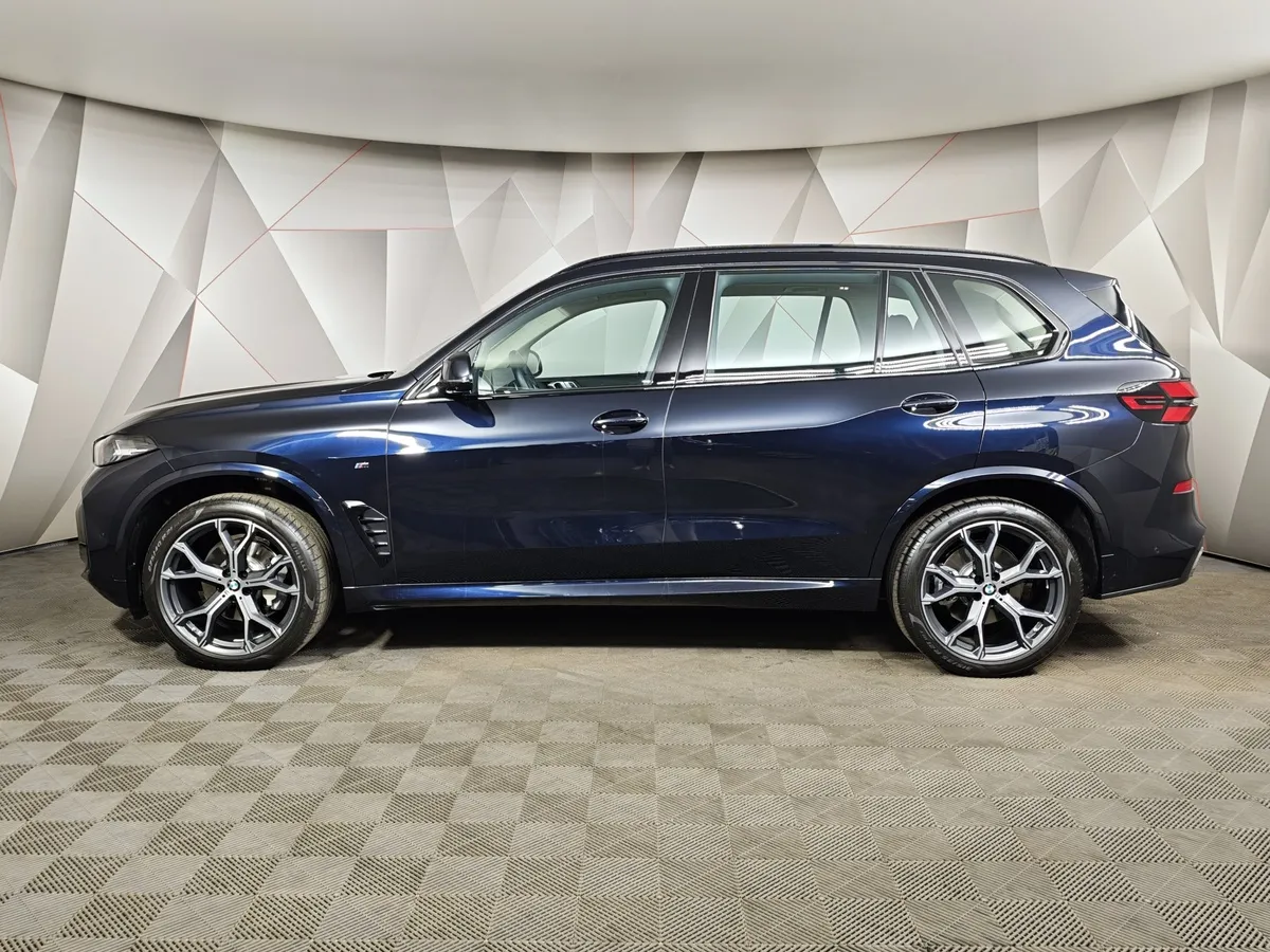 BMW X5 xDrive30Li (258 л.с) X Черный в АВИЛОН. Слайд №5