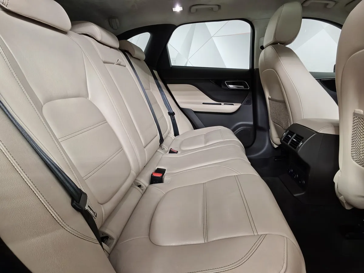 Jaguar F-Pace 2.0 TD AT AWD (180 л.с.) Prestige Синий в АВИЛОН. Слайд №16