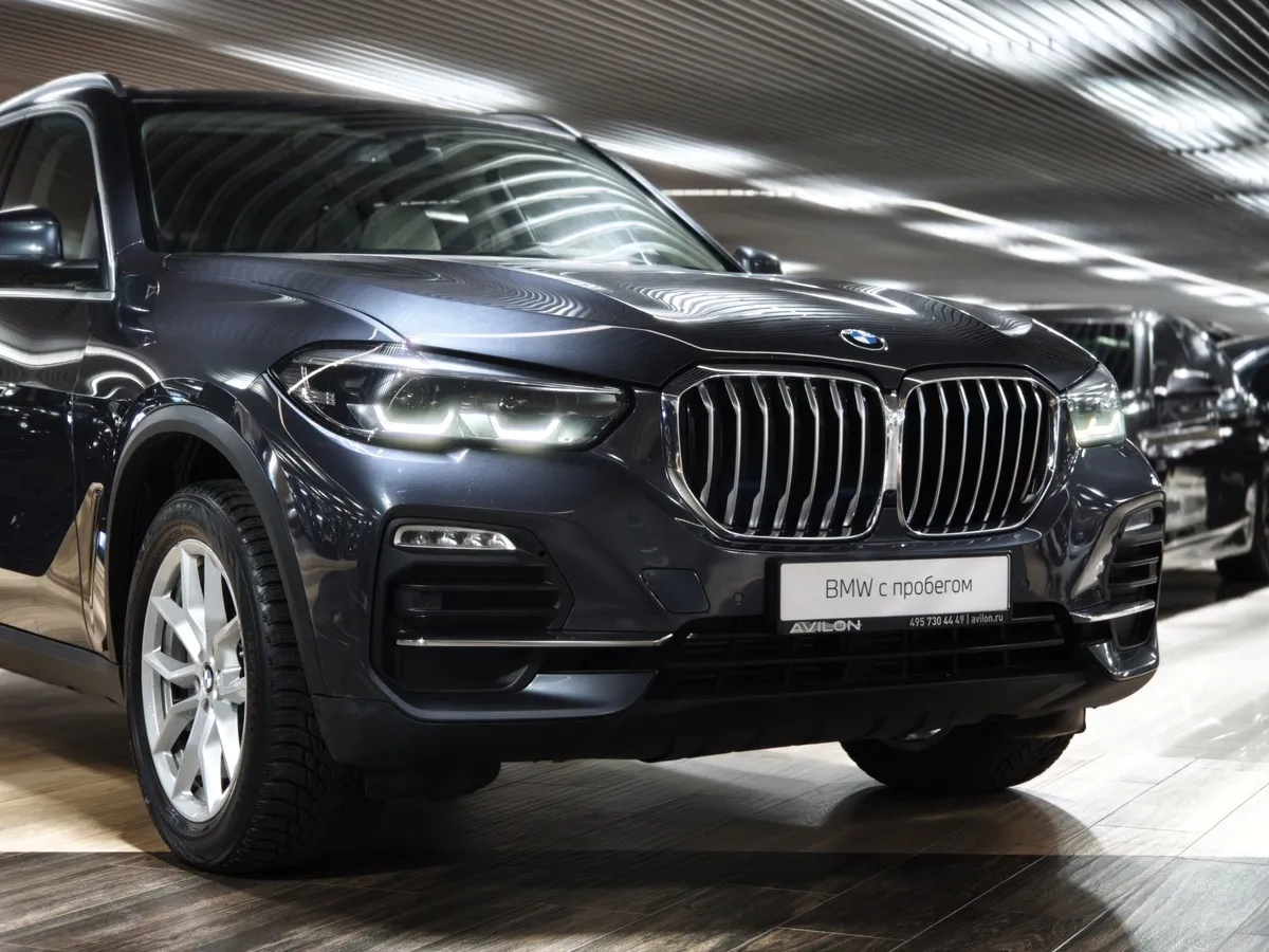 BMW X5 xDrive30d Steptronic (249 л.с.) Business Plus Серый в АВИЛОН. Слайд №19