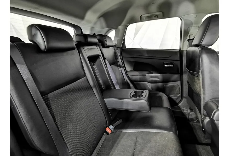 Peugeot 4008 2.0 CVT 4WD (150 л.с.) Серый в АВИЛОН. Слайд №16